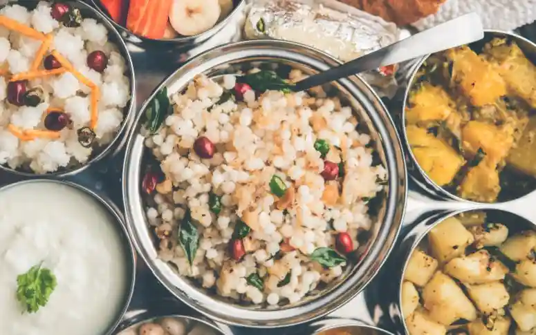 Vrat Special Dishes including Alloo Halwa and Rajgiri Paratha in Jaipur